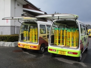軽バンラッピング車に鉄道模型を走らせました!