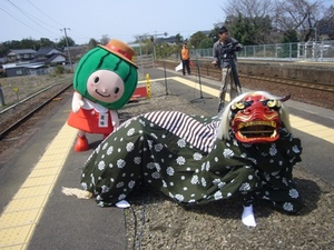 イラスト列車が走りだしました！